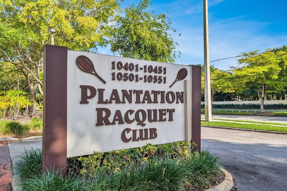 Plantation Racquet Club unit 408 - sold by Eric and Vera